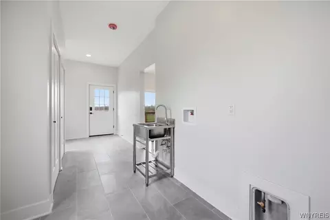 Entry Way - 4350 Mapleton Rd, Pendleton, NY 14094 photo 1 of 3