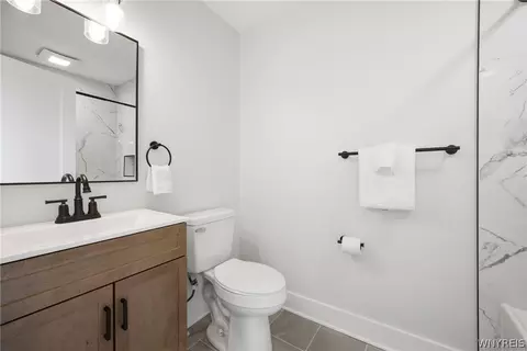 Bath - 4350 Mapleton Rd, Pendleton, NY 14094 photo 4 of 4