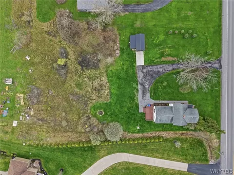 View/Area - 4350 Mapleton Rd, Pendleton, NY 14094 photo 4 of 6