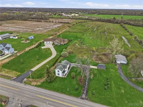 View/Area - 4350 Mapleton Rd, Pendleton, NY 14094 photo 1 of 6