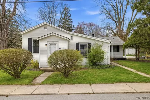 175 Niagara St, Lewiston, NY 14092