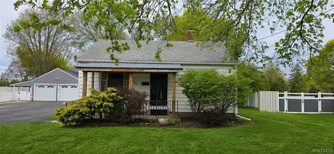 6071 Ketchum Ave, Newfane, NY 14108