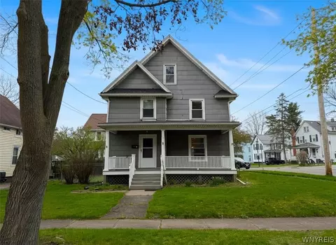 136 Parce Ave, Perinton, NY 14450