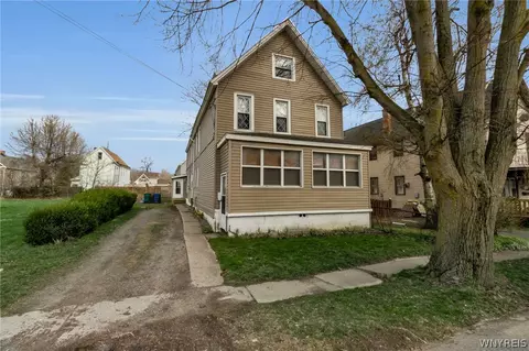 85 Hamburg St, Buffalo, NY 14204