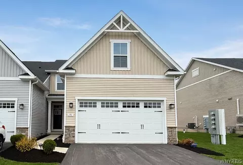 191 Stonebridge Rd, Grand Island, NY 14072