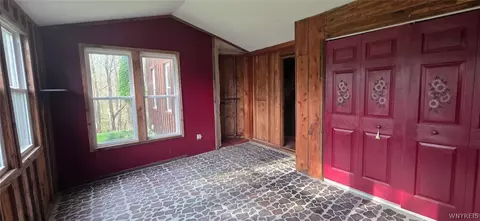 Entry Way - 4740 Route 77, Java, NY 14082 photo 2 of 11