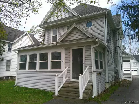 52 Pearl St, Batavia, NY 14020