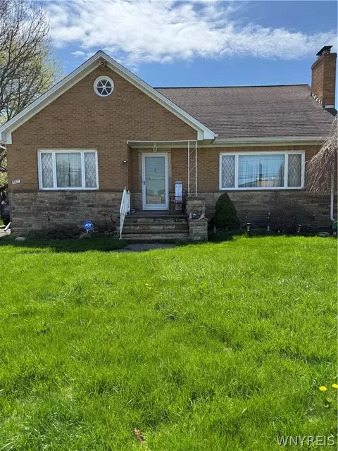 567 Martin Rd, Lackawanna, NY 14218