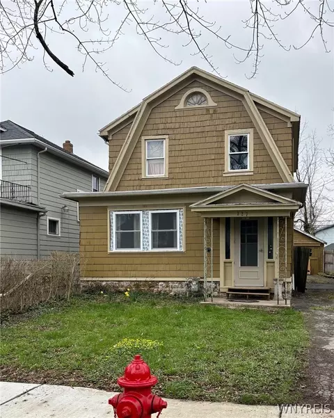127 W Northrup Pl, Buffalo, NY 14214