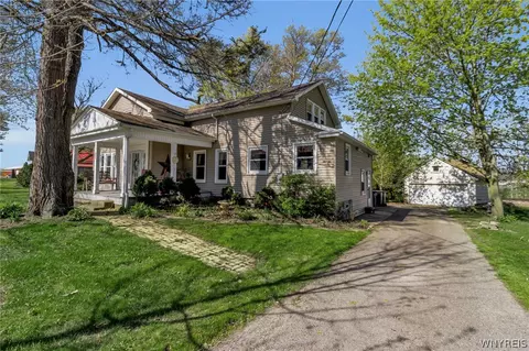 3045 Belknap Rd, Eden, NY 14057