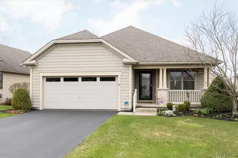 44 Springbrook Shores Dr, Elma, NY 14059