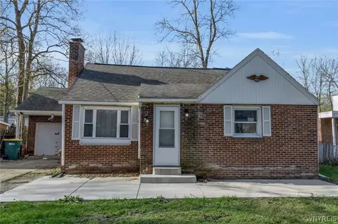 3869 Princeton Rd, Hamburg, NY 14075