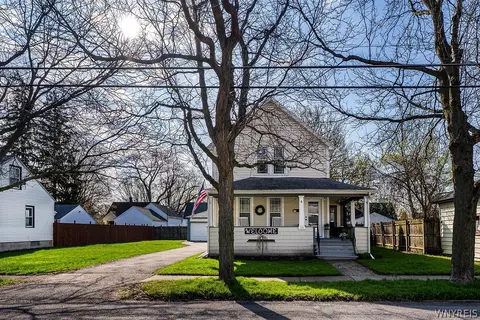 15 E Felton St, North Tonawanda, NY 14120