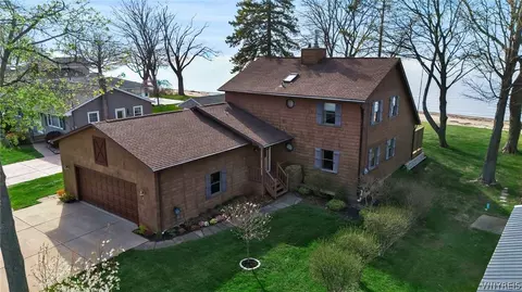 386 Roat Dr, Evans, NY 14006