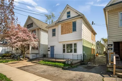 220 Ross Ave, Buffalo, NY 14207