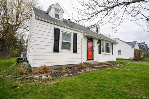 4202 Shimerville Rd, Clarence, NY 14031