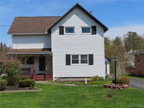 5588 Seneca St, West Seneca, NY 14224