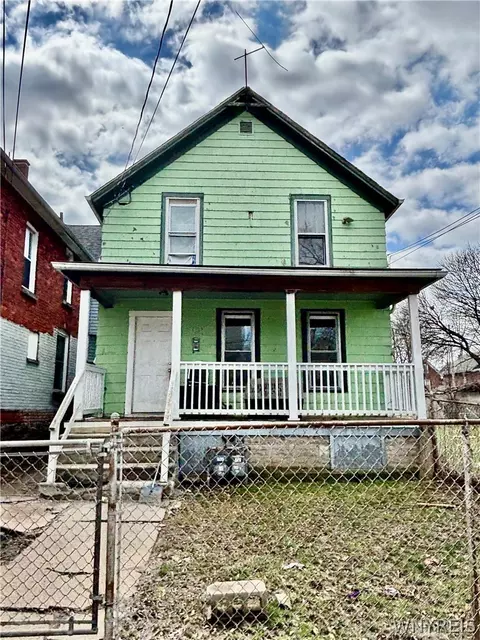 1121 Linwood Ave, Niagara Falls, NY 14305