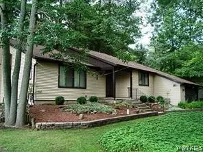 180 Paradise Rd, East Amherst, NY 14051