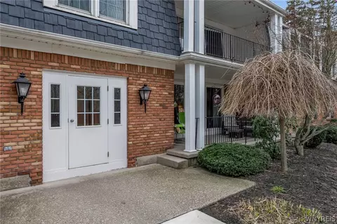 60 Hamlin #4, Amherst, NY 14221