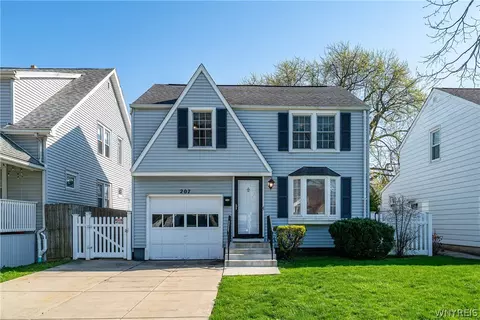 207 Zimmerman Blvd, Buffalo, NY 14223