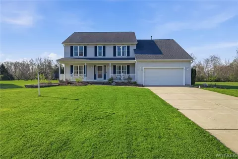 22 Ranch Trail Ct, Orchard Park, NY 14127