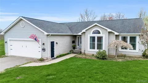 8466 Lower Lake Rd, Somerset, NY 14012