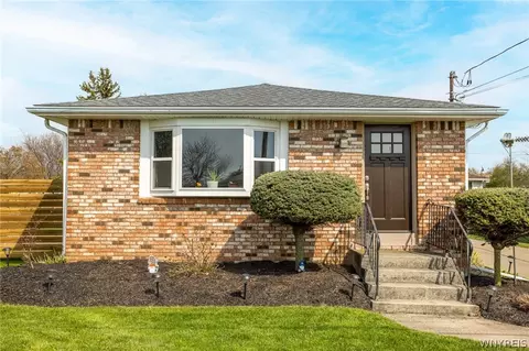 185 Dean Rd, Depew, NY 14043
