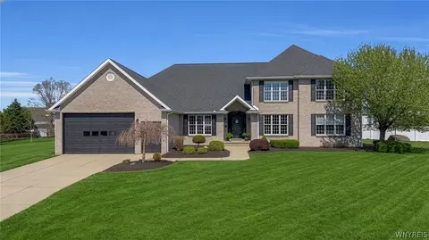 5252 Mallard Roost, Buffalo, NY 14221