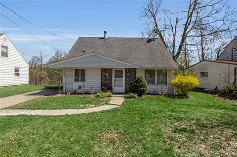 1459 Wyoming Ave, Niagara Falls, NY 14305