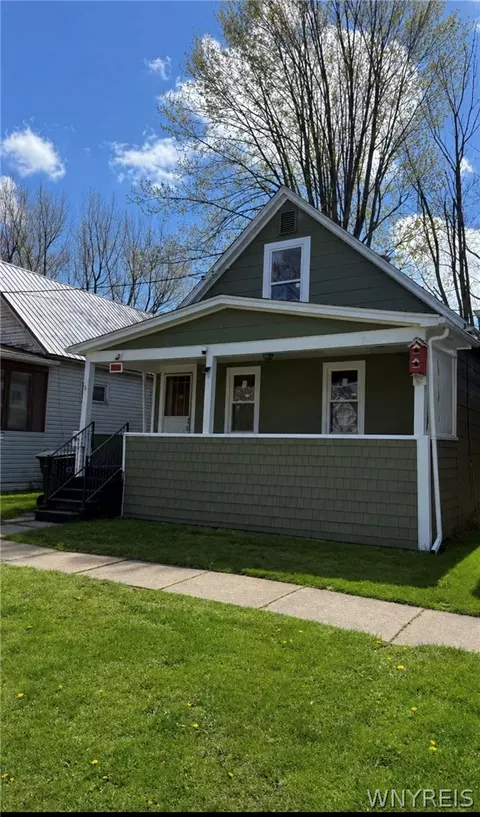125 7th Ave, North Tonawanda, NY 14120