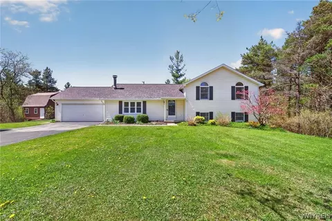 1600 County Line Rd, Alden, NY 14004