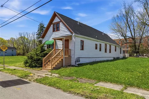 214 Shumway St, Buffalo, NY 14212