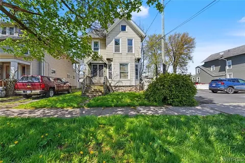 227 Genesee St, Lockport, NY 14094