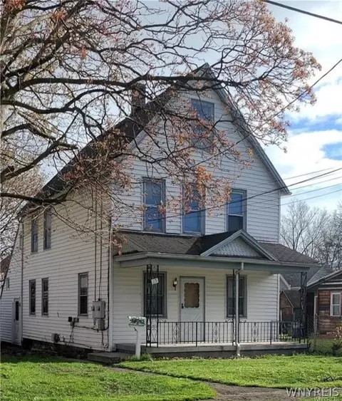 15 Gravel Pl, Lackawanna, NY 14218