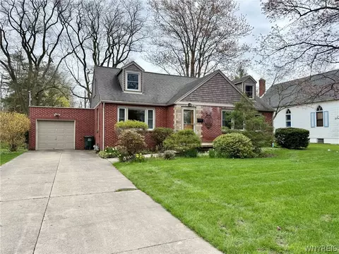 510 3rd St, Porter, NY 14174
