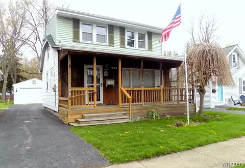 748 E Robinson St, North Tonawanda, NY 14120