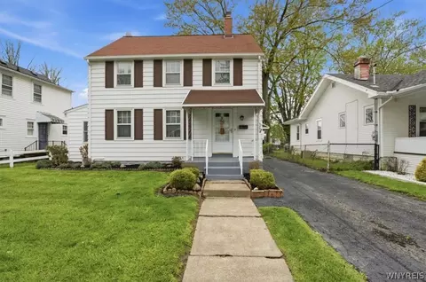 908 91st St, Niagara Falls, NY 14304