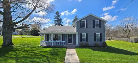 241 East Ave, Newstead, NY 14001
