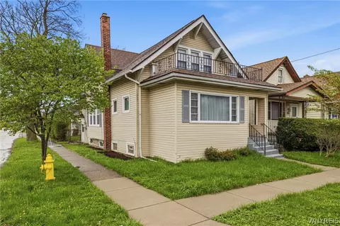 90 Clover Pl, Cheektowaga, NY 14225