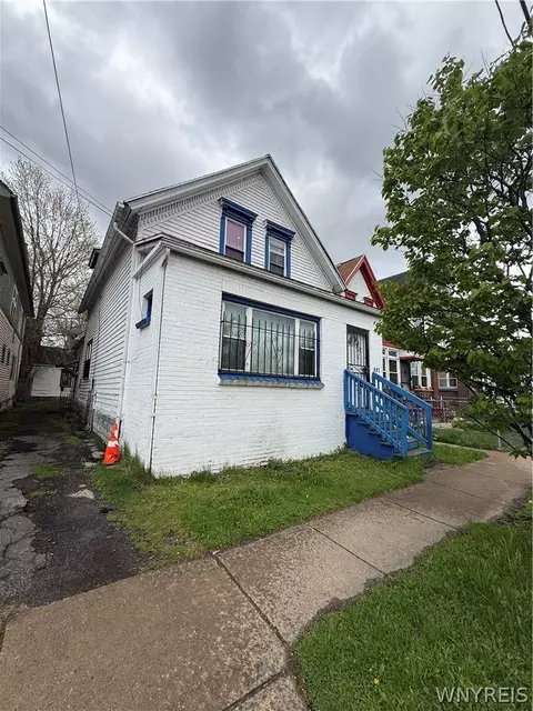 681 Best St, Buffalo, NY 14211