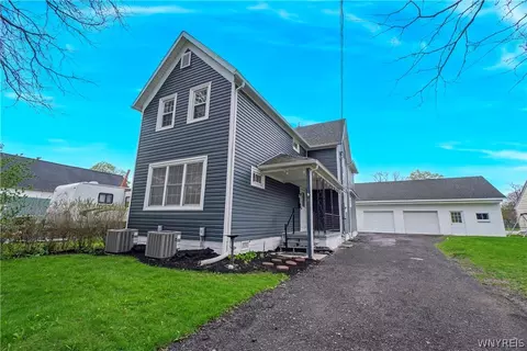 32 3rd Ave, North Tonawanda, NY 14120