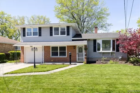 76 Frankhauser Rd, Amherst, NY 14221