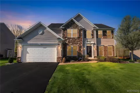 5860 Monaghan Ln, Clarence Center, NY 14032
