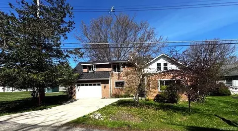 170 Rosewood Ave, Evans, NY 14006