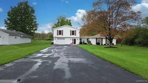 1242 Church Rd, Evans, NY 14006
