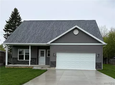 5200 Berg Rd, West Seneca, NY 14218