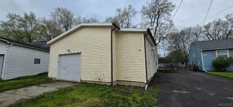 24 Starcrest Dr, Cheektowaga, NY 14225