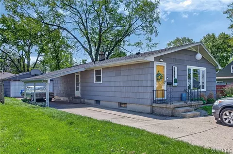 1335 E Park Rd, Grand Island, NY 14072