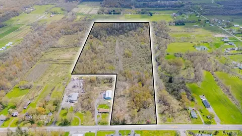 7807 Transit Rd, Clarence, NY 14051